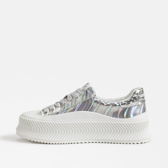 $89 NWT SAM EDELMAN Silver Platform Sneaker - Picture 3 of 12